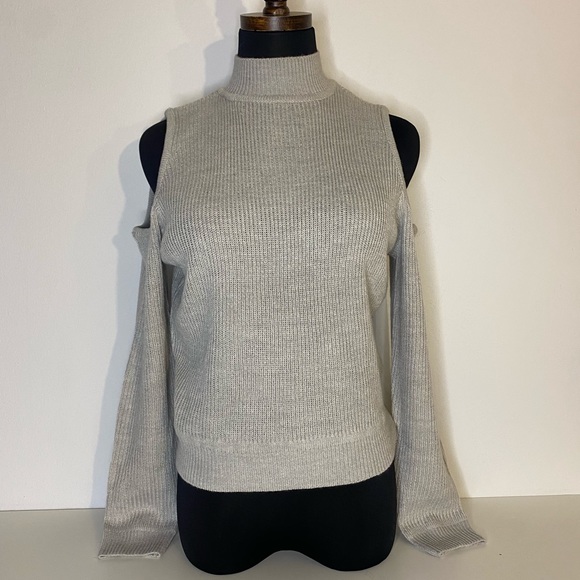 H&M Light Gray Open-Shoulder Sweater - Picture 2 of 6